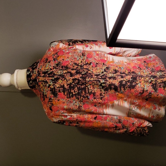 New Directions Floral Tapestry Blazer No Pockets with Poly White Lining - Picture 4 of 7